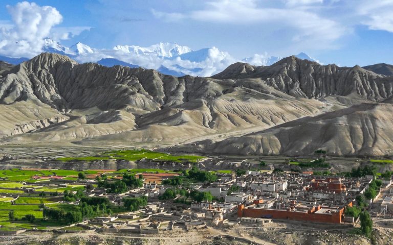 हिमाली आवाज गुन्जाउने तयारी: मुस्ताङमा ‘घरपझोङ जलवायु परिवर्तन सम्मेलन २०८३’ को अन्तिम तयारी